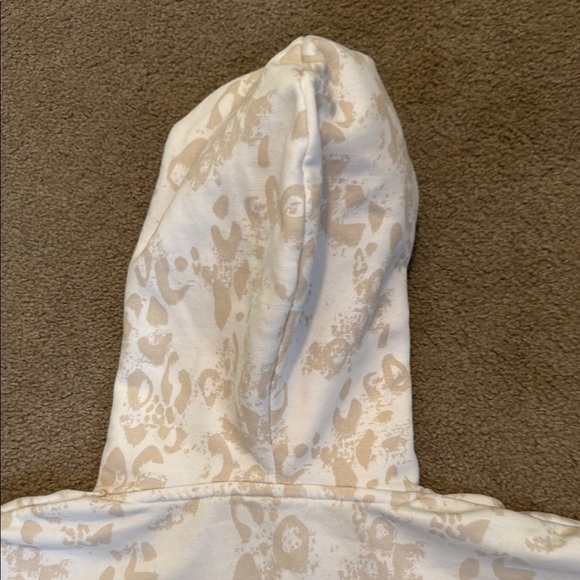 Gymshark White and Cream Patterned Hoodie - Picture 6 of 7